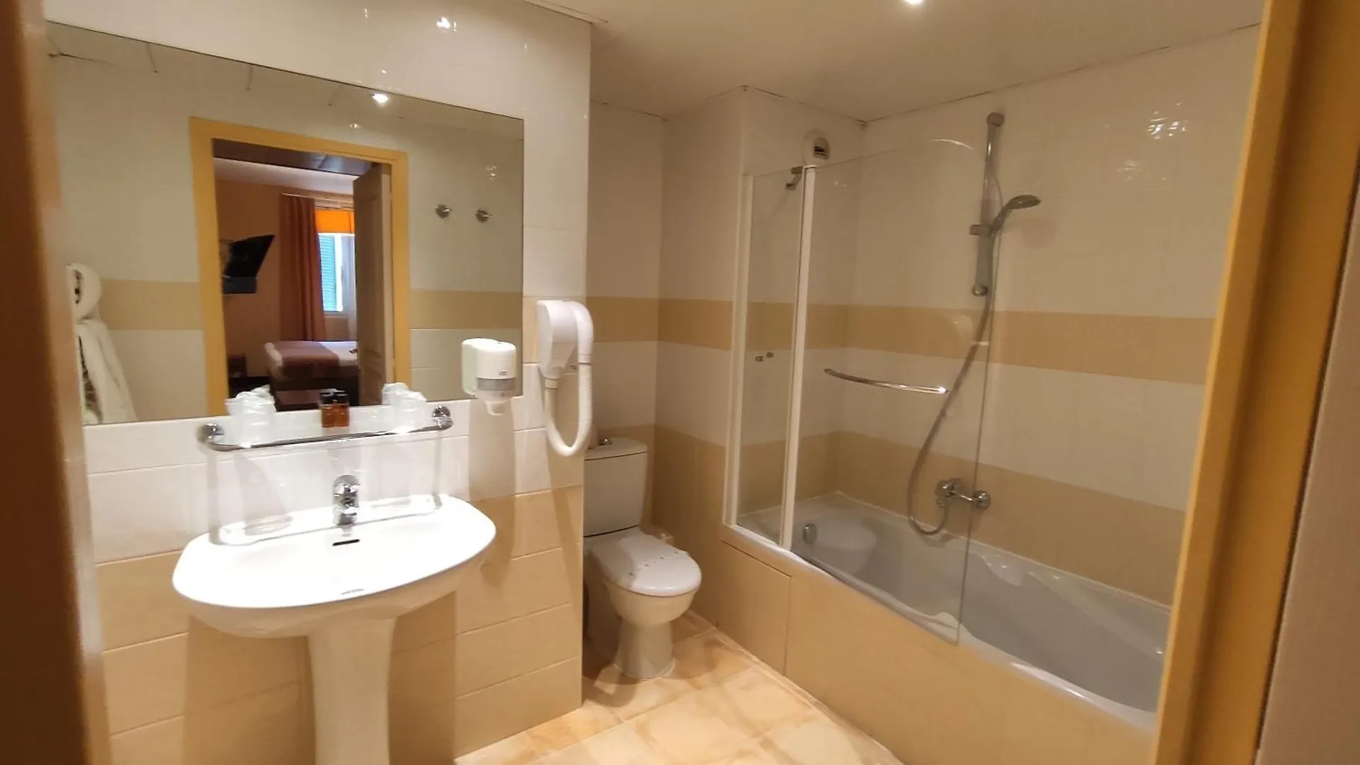 ***  Residence Share Inn Nice France